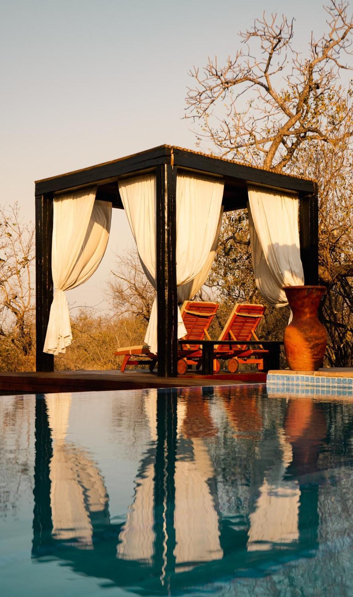 The Baobab Bush Lodge And Villa Худспрут Экстерьер фото